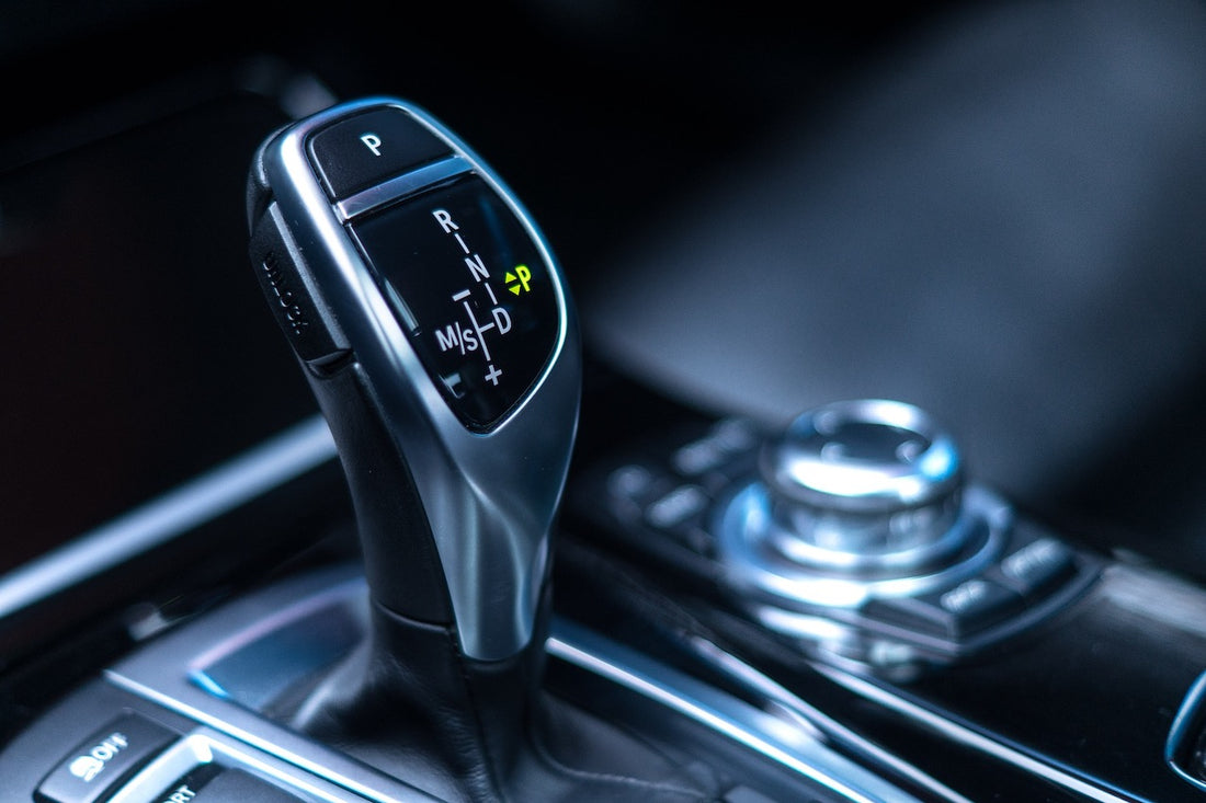 ¿Sabes cómo conducir un coche automático? Claves para un mejor rendimiento