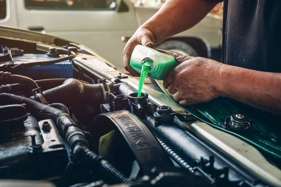 Pérdida de líquido refrigerante: causas, síntomas y qué hacer para no cargarte el motor